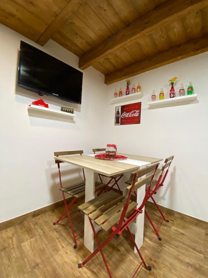 Vat' Coke House Apartment Naples Exterior photo